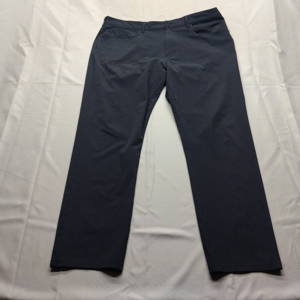 Callaway Men's Black Flat Front Straight Leg Golf Pants Size 40W x 32L